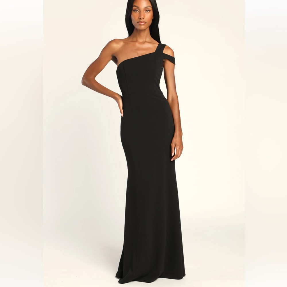 Lulus Make an Entrance Black One-Shoulder Mermaid Maxi Dress- worn only once!